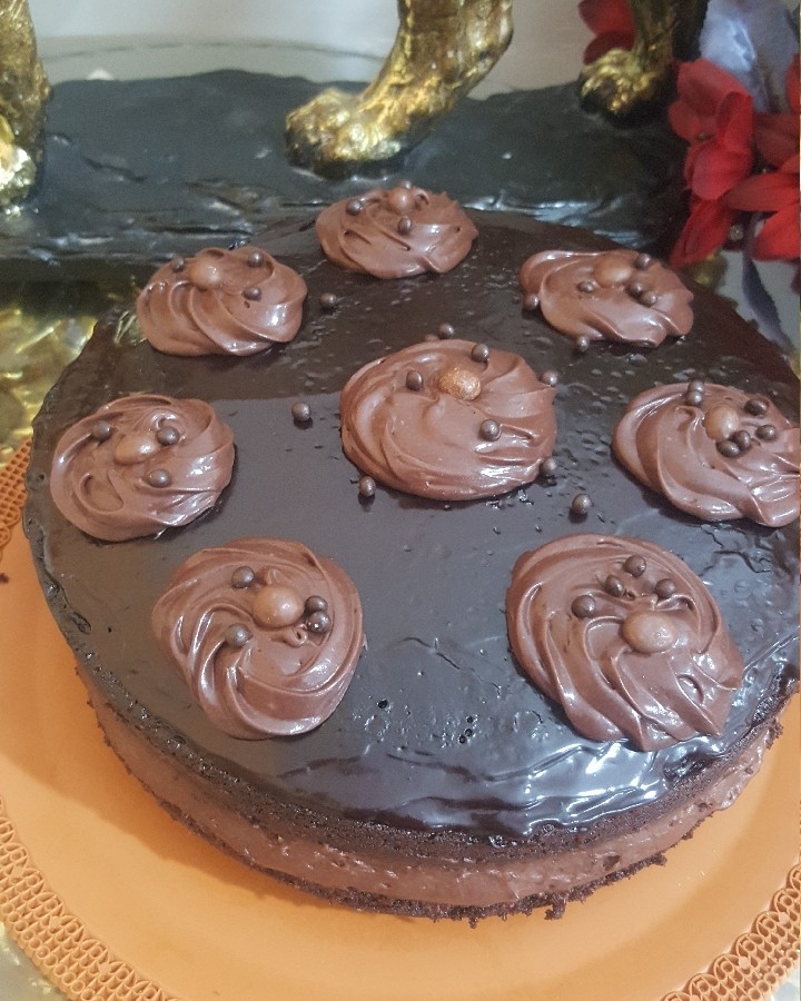 عکس چیز کیک شکلاتی با کیک دوبل