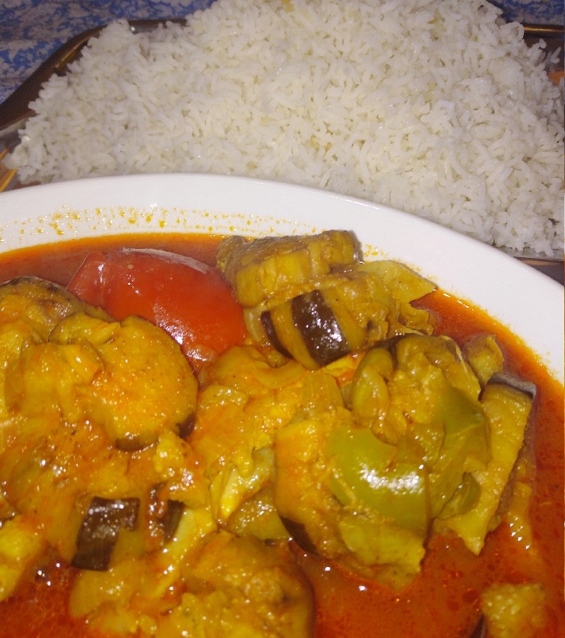 برنج محلی و خورش بادمجان