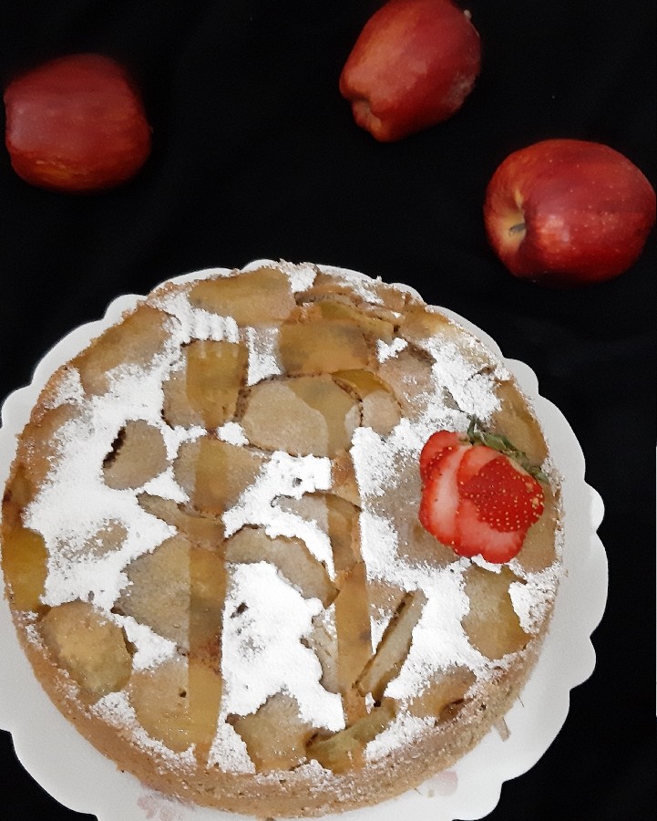 عکس کیک سیب و دارچین
