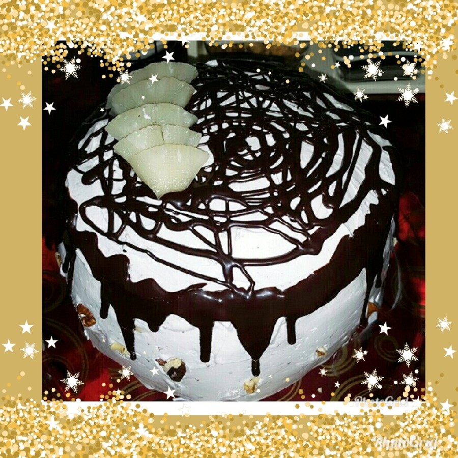 عکس کیک 4لایه اسفنجی و شکلاتی