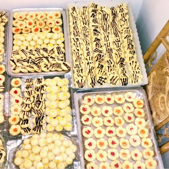 عکس باسلام خدمت دوستان عزیزم پیشاپیش سال نوتون مبارک عزیزان اینم شیرینیهای امسال من برای عید