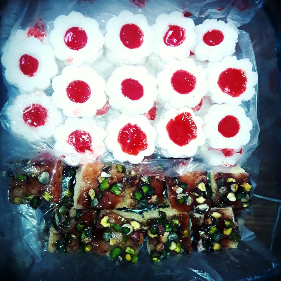 عکس شیرینی های خوشمزه عید ما؟