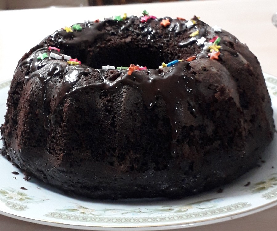 کیک سیاه جادویی
