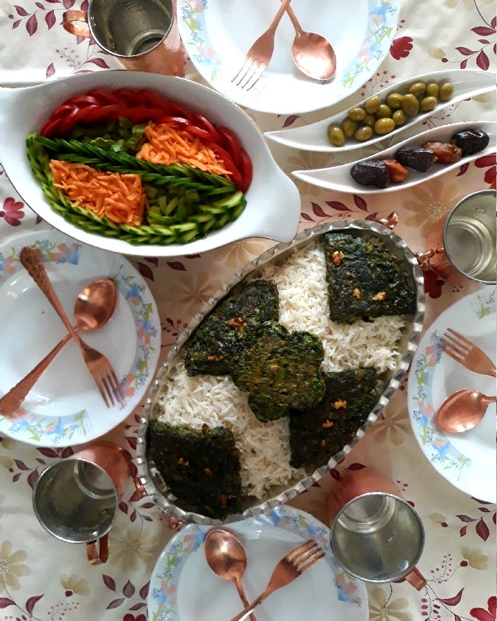 عکس کوکو سبزی با برنج