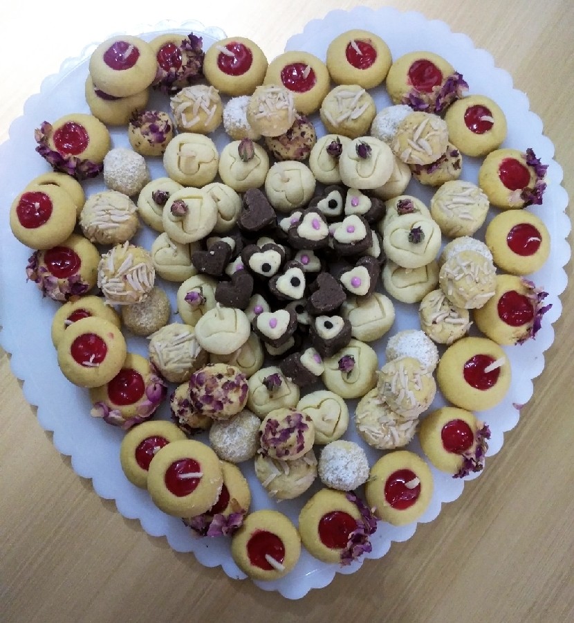 عکس شیرینی های عید من
دادلی-قیطونی-اتابکی-قندی