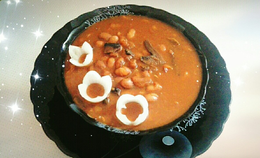 عکس خوراک لوبیا با قارچ
سکوت بانو