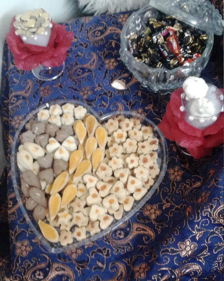 عکس شیرینی نخودچی وبرنجی عید امسال