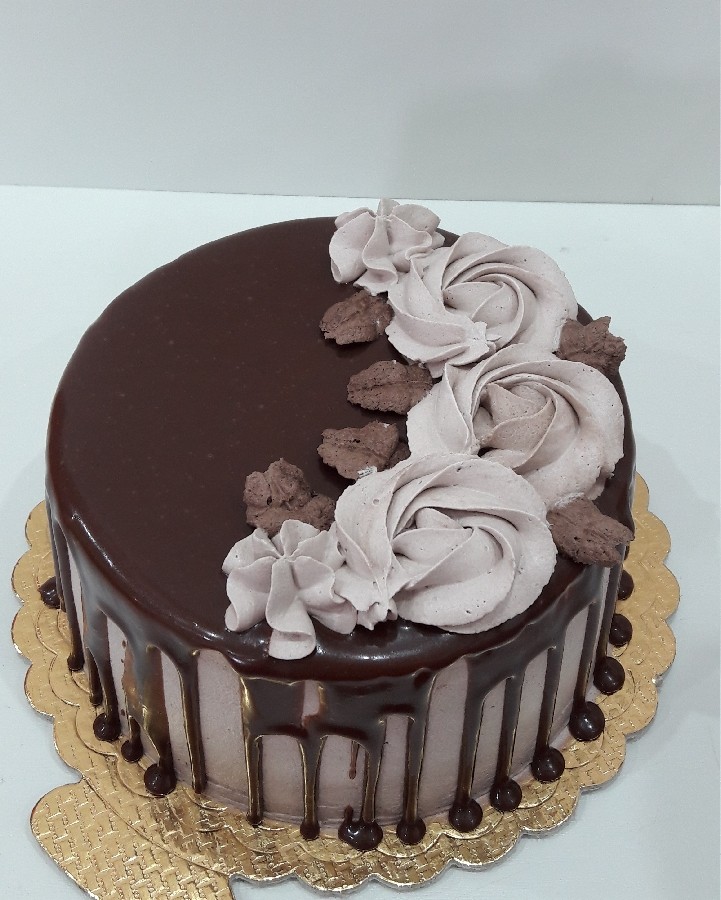 عکس سفارش امروز کیک شکلاتی 