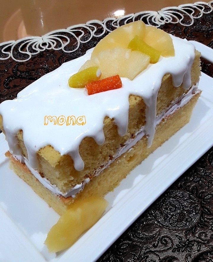 عکس کیک برهنه با طمع آناناس 