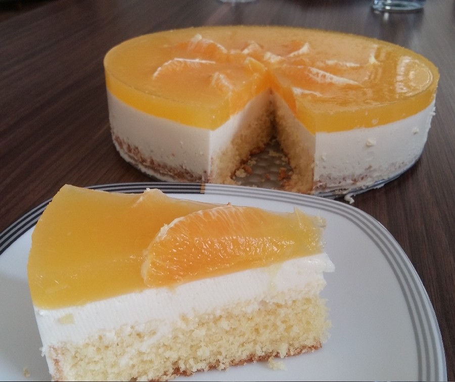 عکس کیک پرتقالی با موس پرتقال