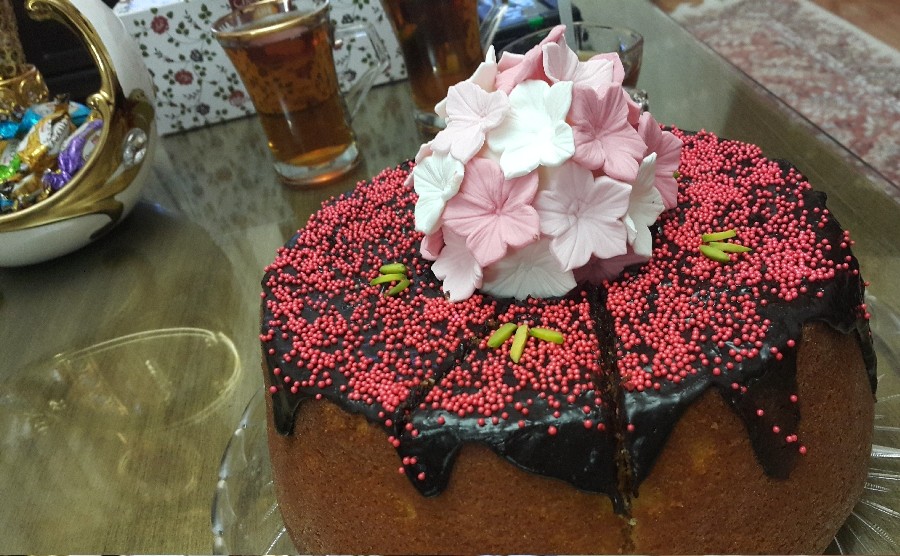 عکس کیک هل و گلاب