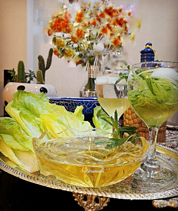 شربت سکنجبین یا سرکه انگبین