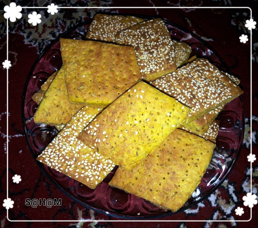 عکس کلوچه ساده و کنجدی