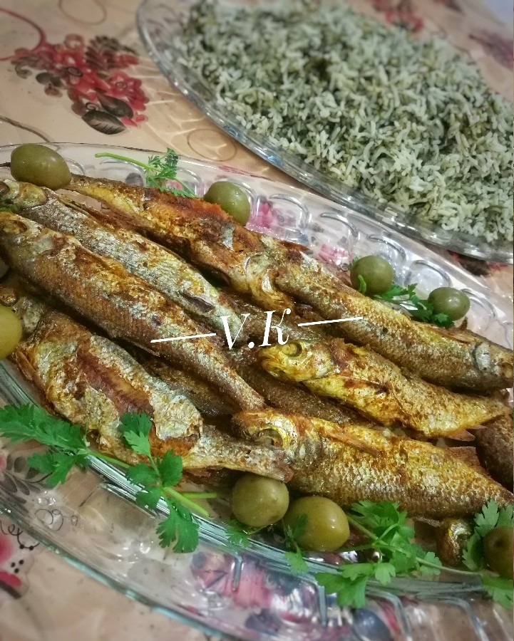 عکس سبزی پلو با ماهی کولی سرخ شده 