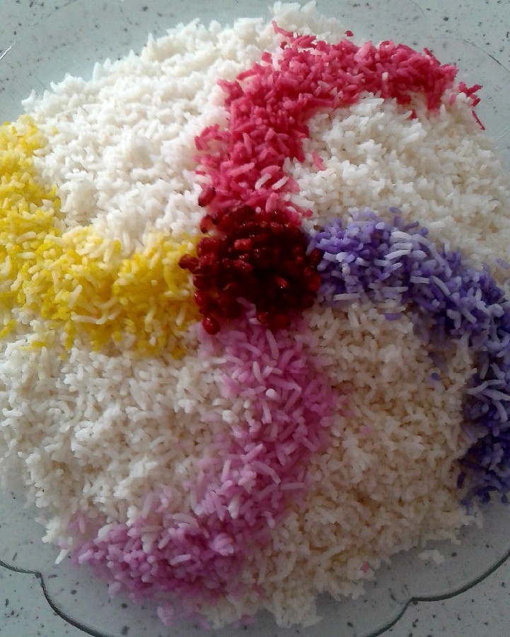 تزئین پلو با رنگ های طبیعی