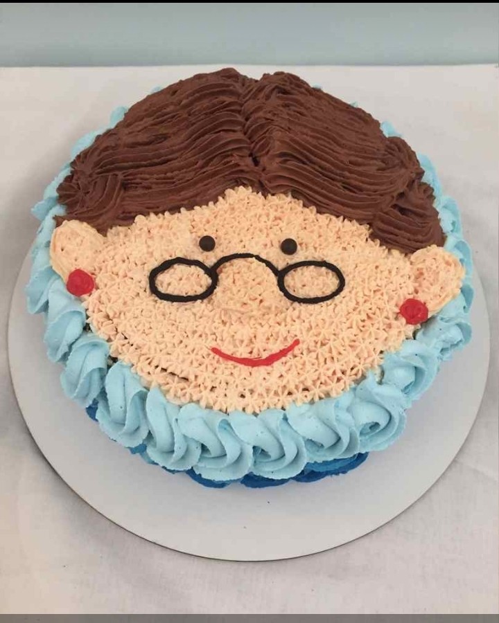 کیک خوشمزه سفارش مشتری 
کار عمه جون 