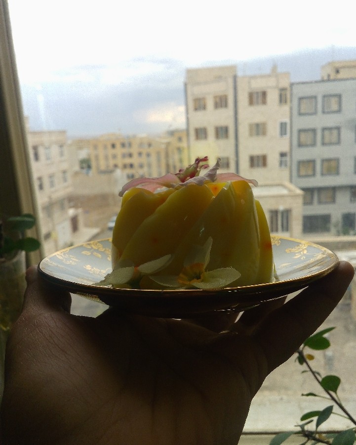 مشکوفی زعفرانی