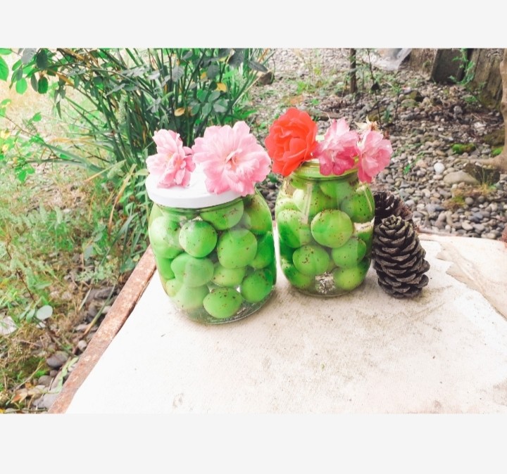 ترشی گوجه سبز