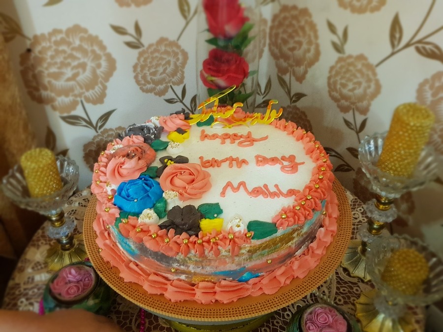 کیک تولد دوستم مهلا جان 