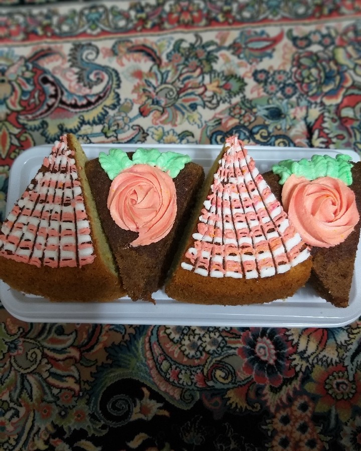 عکس کیک هویج و گردو و کیک پرتقالی
برای دلبری از همسر?❤☺?