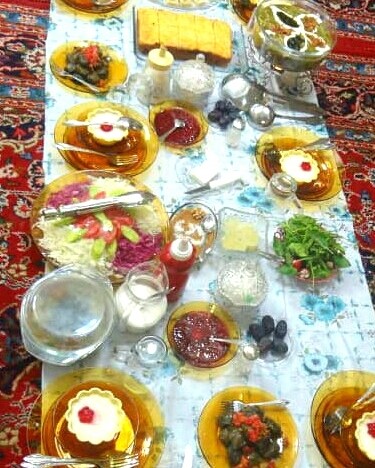عکس مهمونی افطاری 