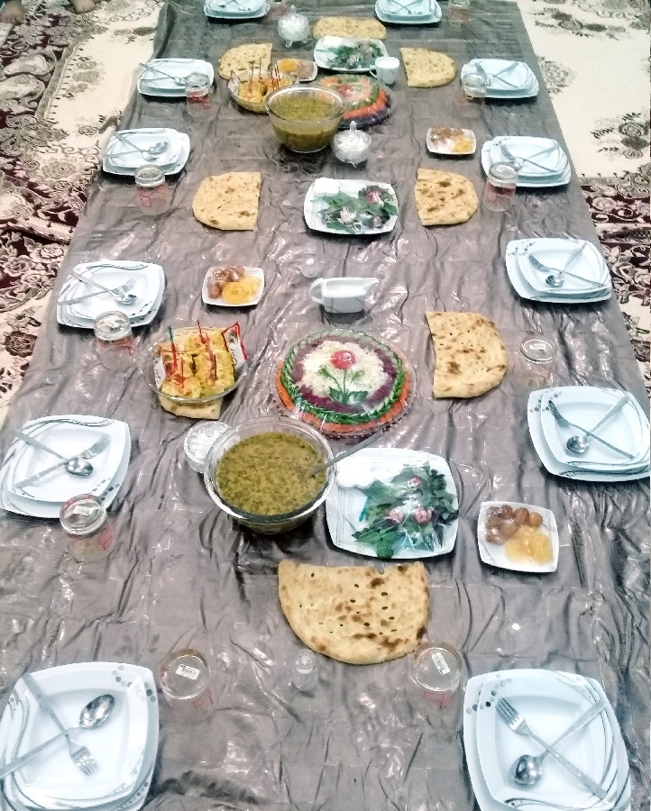 عکس سفره افطاری ۱۷ رمضان