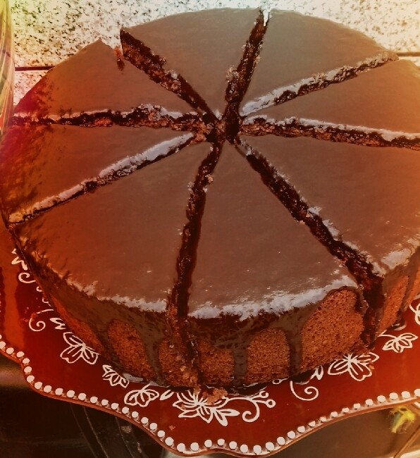 کیک شکلاتی با گاناش