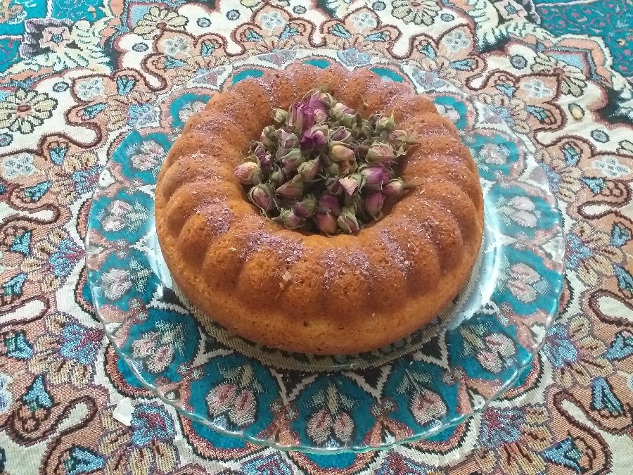 عکس کیک گل محمدی برای افطار
