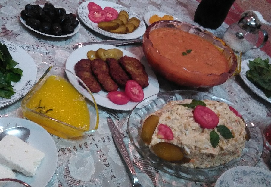 عکس افطار خونه مامانی