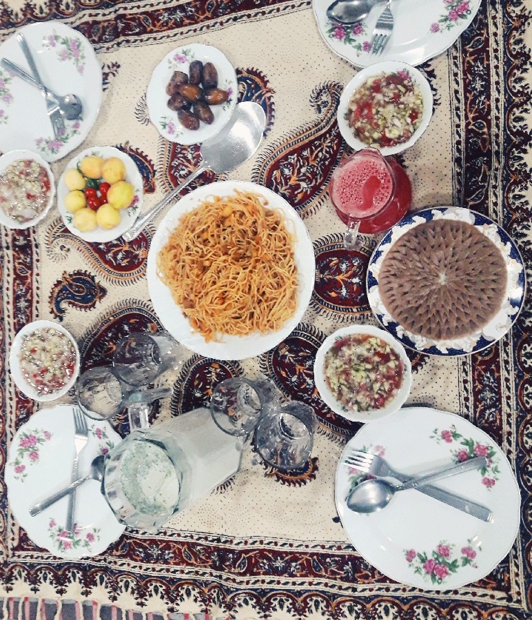 سفره افطاری
۲۸ام ماه مبارک رمضان