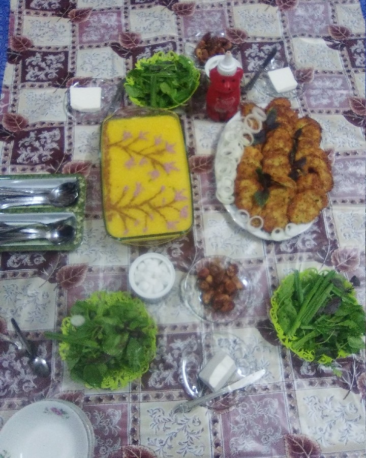 عکس اخرین افطاری ماه رمضان 98