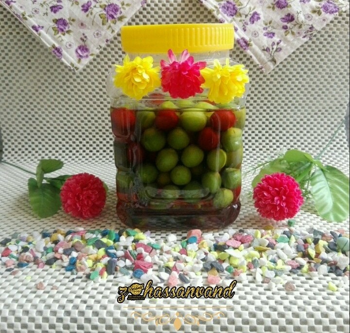 ترشی گوجه سبز