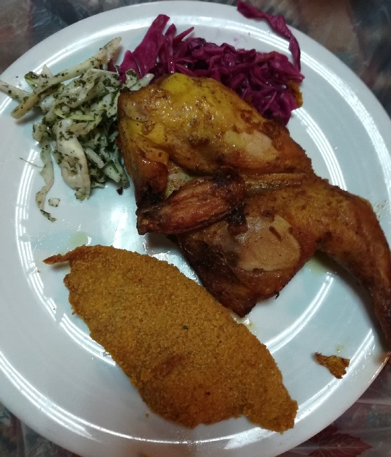 عکس مرغ سرخ شده با مرغ سوخاری