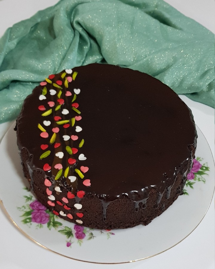عکس کیک شکلاتی ساده
کپشن رو بخونید لطفااااااا