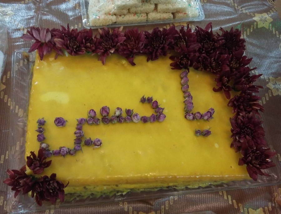 کیک شربتی با روکش گاناش زعفرانی