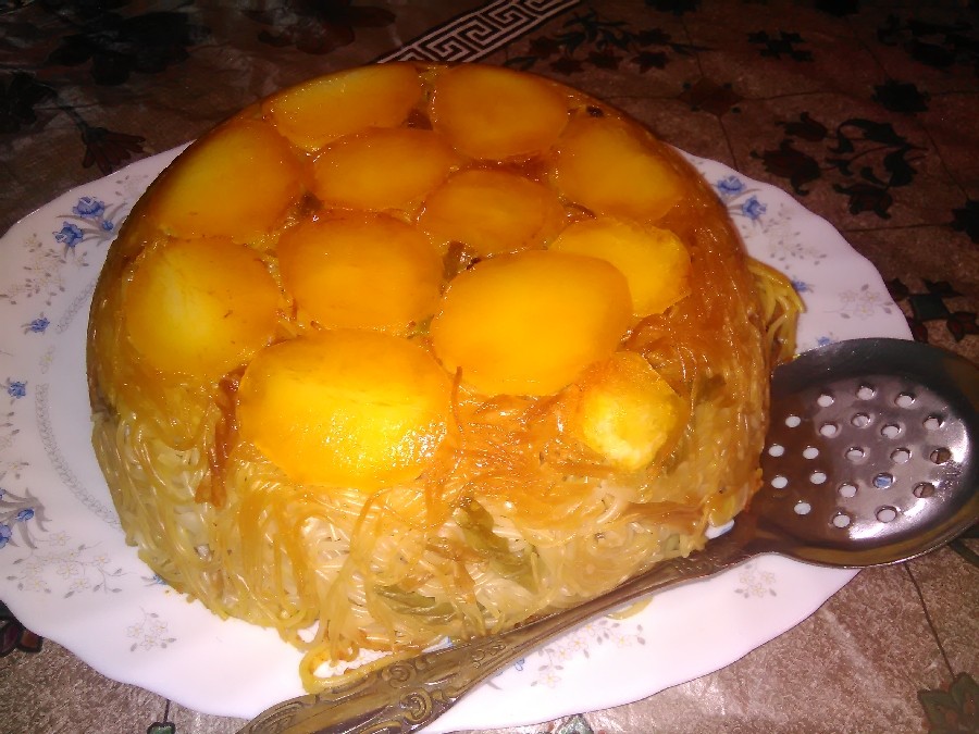 عکس ماکارونی با ته دیگ سیب زمینی طلایی...?