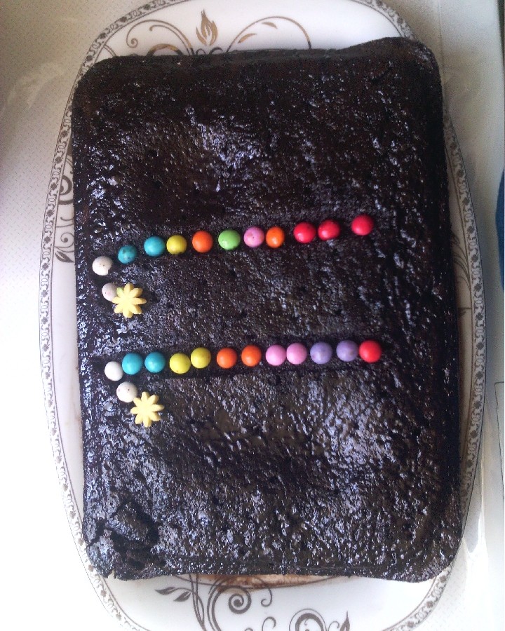 عکس اینم یک دیگه کیک خیس که من خیلی دوس دارم برا تولد دخترم درس کردم