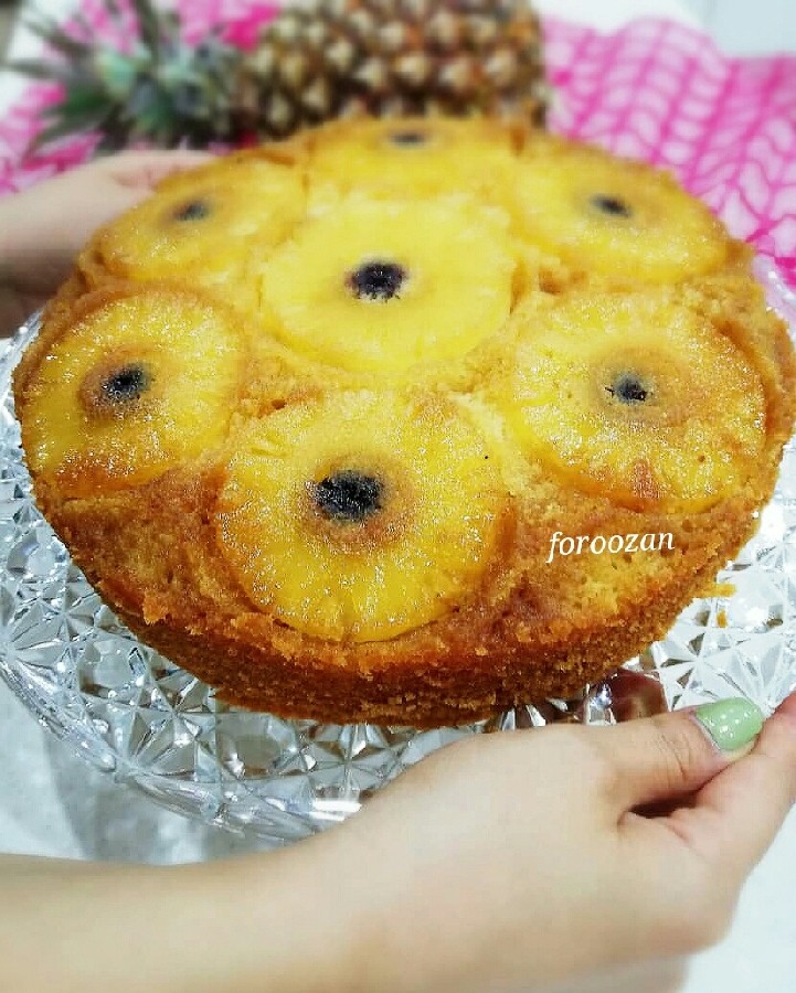 عکس کیک آپساید داون آناناس
