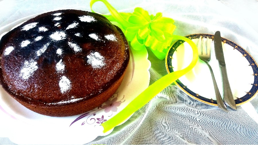 عکس سلام دوستان؛کیک شکلاتی ساده