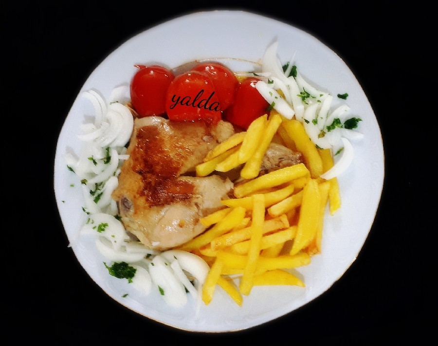 ران مرغ سرخ شده مخصوص همسری