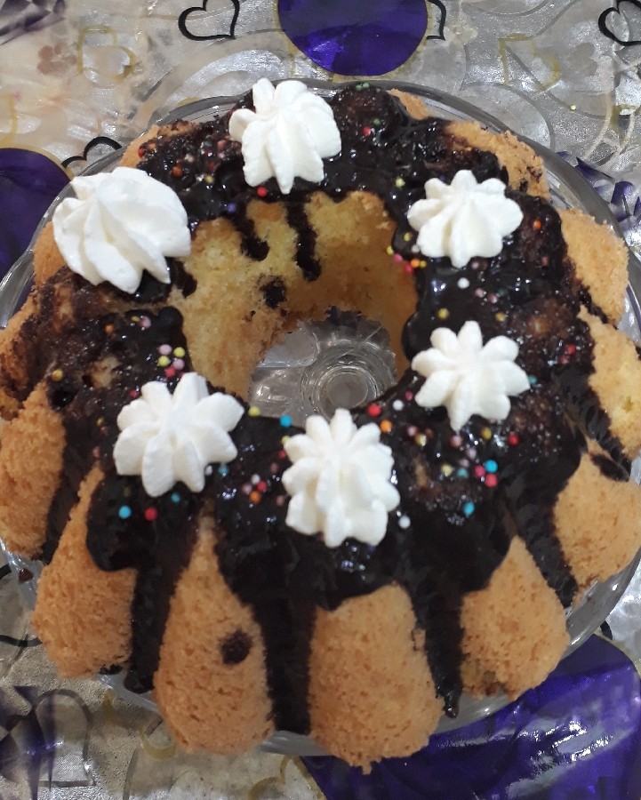 کیک شیفون باتزیین ساده