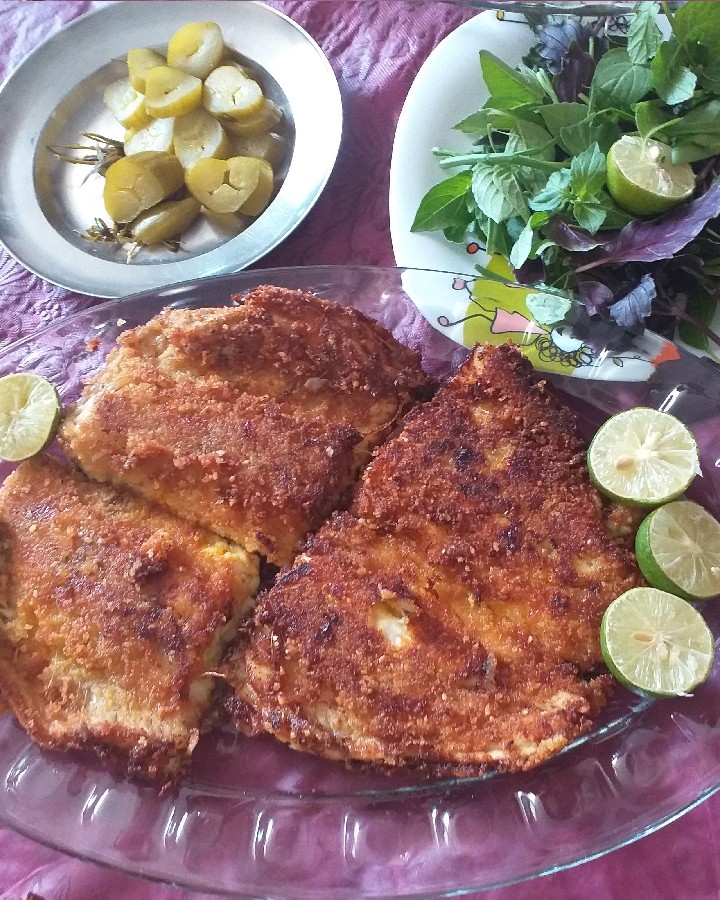 عکس ناهارخوشمزه امروز،ماهی سرخ شده بالیموتازه وسبزی