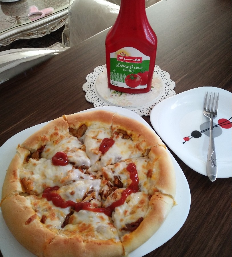 عکس پیتزا ( ناهار منو دخملم دوتایی)