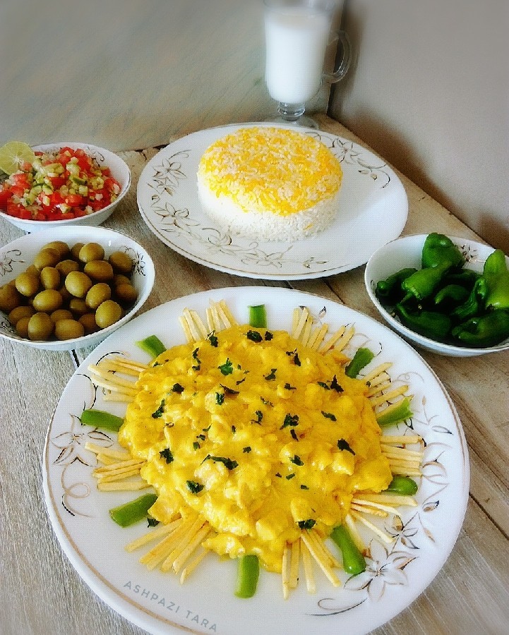 عکس خوراک مرغ عربی(زعفرانی)