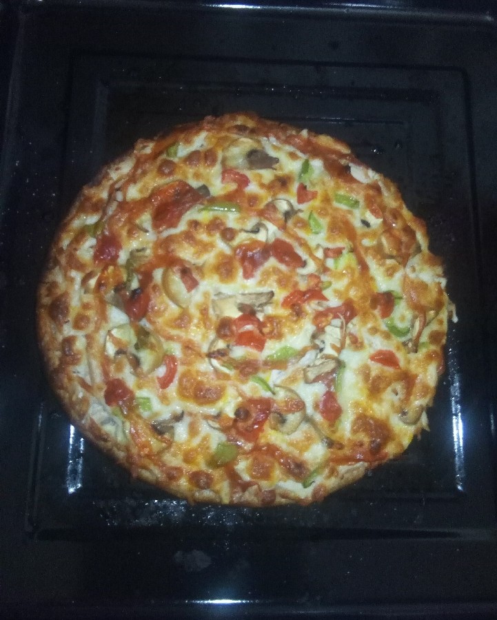 پیتزا قارچ و مرغ ??
خودم درست کردم چطوره؟!
