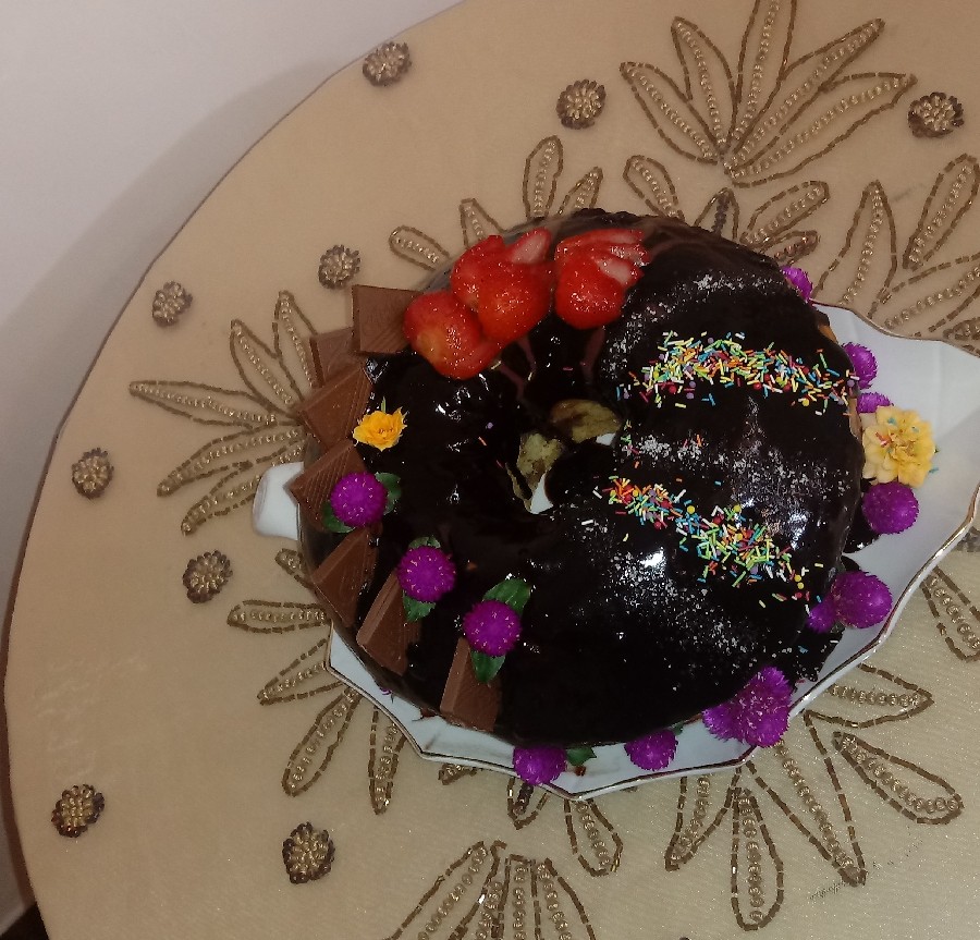 عکس کیک باروکش شکلات