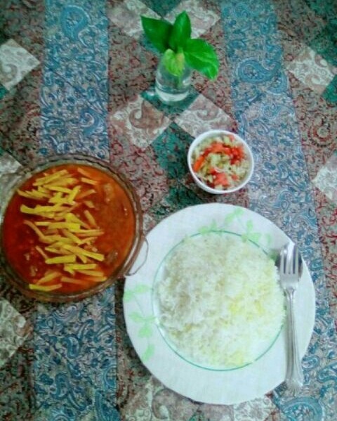 قیمه همراه سالاد شیرازی،غذای ساده من