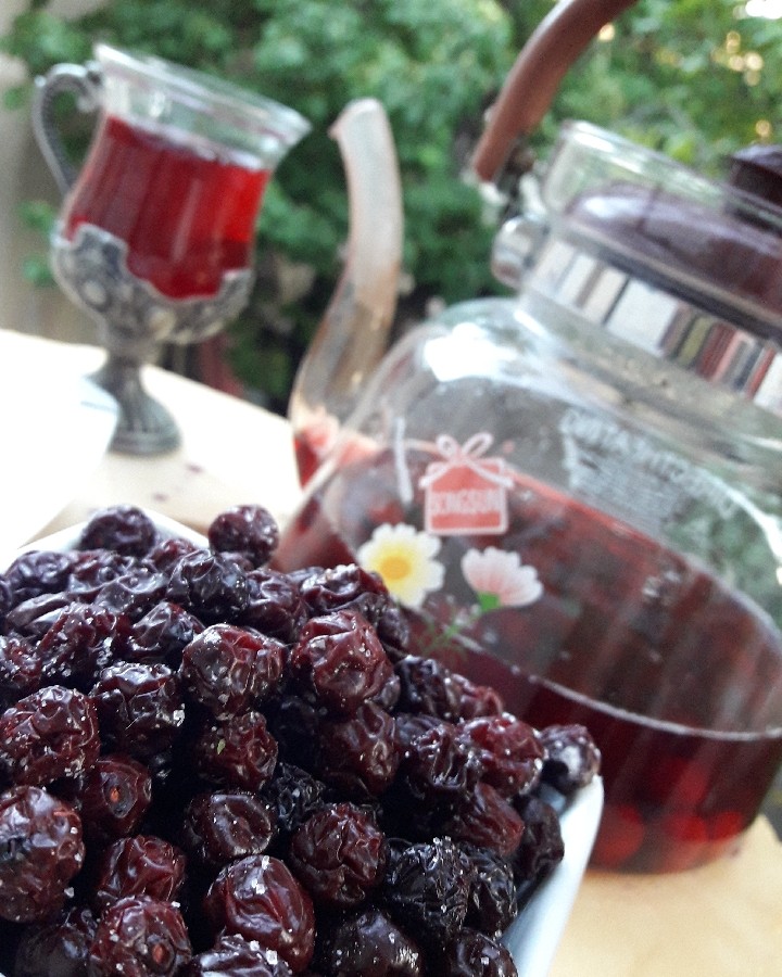 آلبالو خشکه