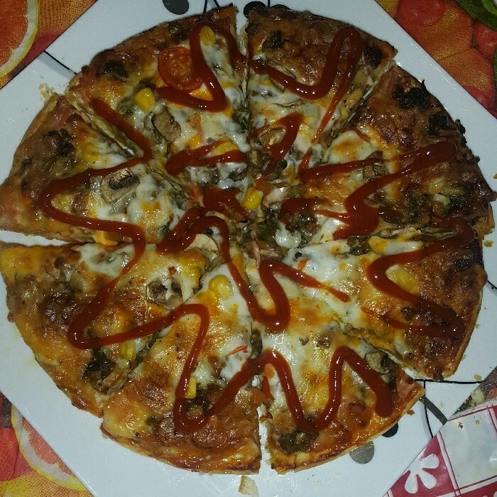 عکس پیتزا با قارچ