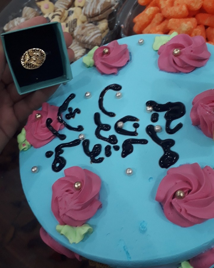 کیک توولد{دخی عمو جونم}